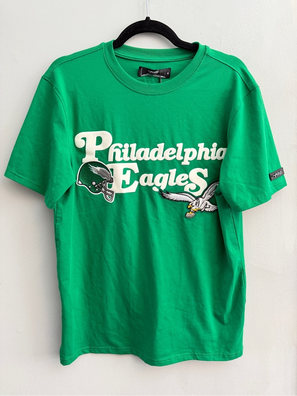 *New* Pro Standard Philadelphia Eagles Graphic Tee, Size Small